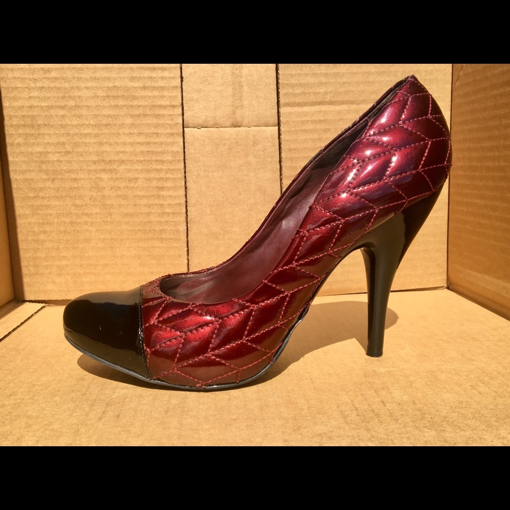 BCBG Girls Heels Size 10B